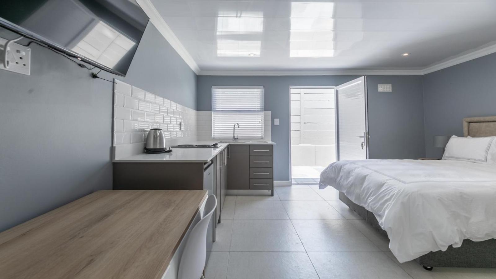 Inkantu Self-Catering Apartments 케이프타운 외부 사진